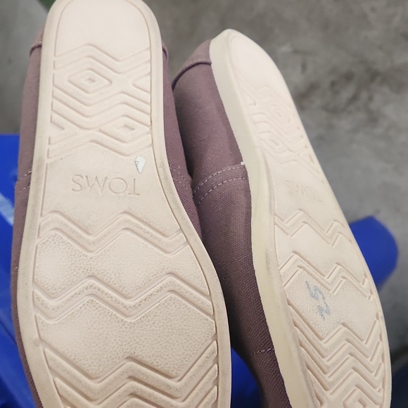 Toms Brown Canvas Slip-Ons - Picture 4 of 5